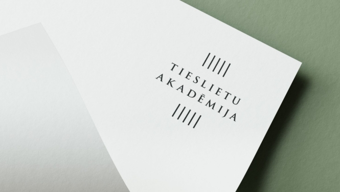 Tieslietu akadēmija 